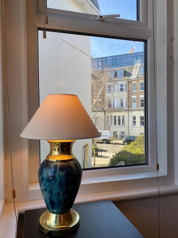 Bournemouth Beachfront Retreat 3 Bedroom 3 Bathroom Seaside B&B With Free Parking Exteriör bild