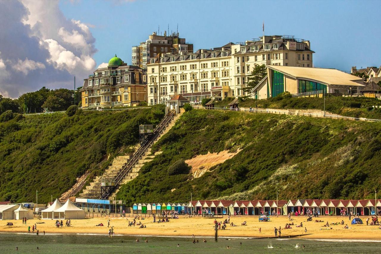 Bournemouth Beachfront Retreat 3 Bedroom 3 Bathroom Seaside B&B With Free Parking Exteriör bild