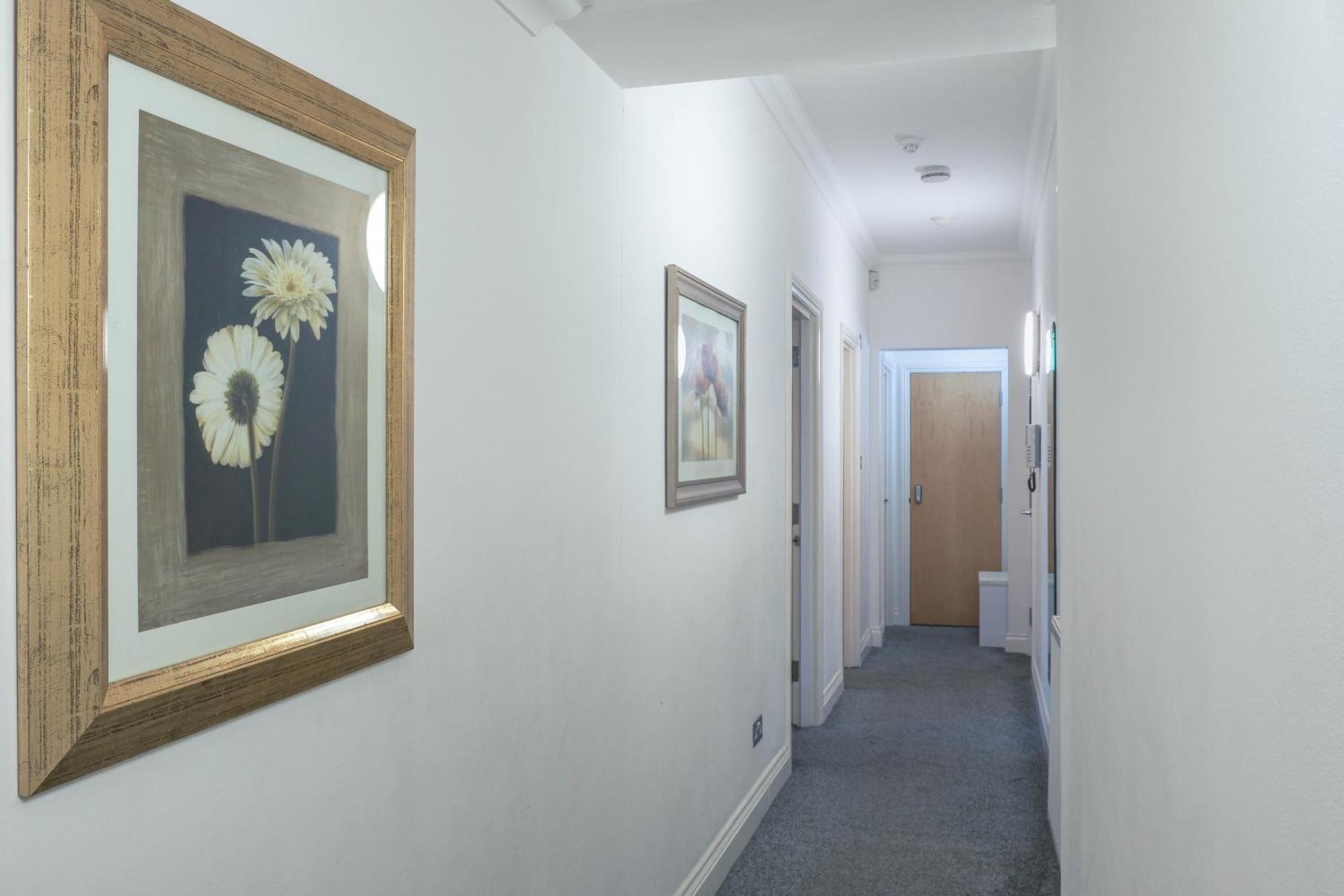 Bournemouth Beachfront Retreat 3 Bedroom 3 Bathroom Seaside B&B With Free Parking Exteriör bild